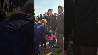 Best Army Tap Outs 😭 #surprise #reunion #army #usa