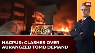 Violent Clashes Erupt in Nagpur over Aurangzeb Tomb Demand, Vehicles Torched | News Today