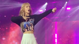BLACKPINK - ‘뚜두뚜두 (DDU-DU DDU-DU)’ LISA & JISOO FANCAM: IN YOUR AREA TOUR SINGAPORE