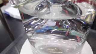 分子量測定の実験：フラスコ内の様子