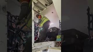 Cargo baggage offloading from aircraft #cargo hold #airbus320 #aviation
