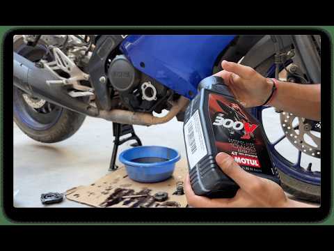 Learn in Under 2 Minutes | How to Change Engine Oil | Yamaha R15v3