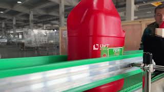 Single-sided labeling machine