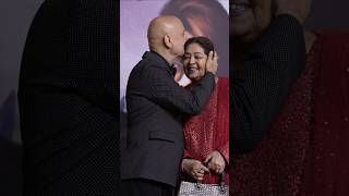 The Way Anupam Kher TAKES CARE Of Wife Kirron Kher🥺💗 | #shorts #bollywood #couple #trending