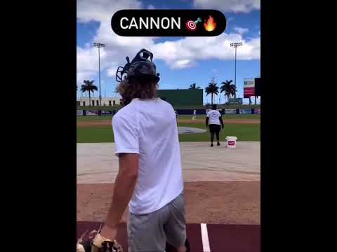포수 2루 송구 / Catcher Throws to Second Base