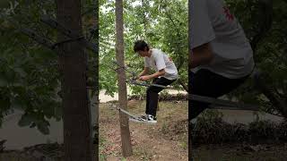 Smart Hack To Climb on trees#hacklife#smarthacks#amazing#lifetips#tricks#dailyhacks#viralhacks#diy