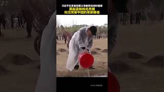 中共領導人習近平在參加首都義務植樹活動時強調，掀起造林綠化熱潮，繪出美麗中國的更新畫卷。 #中國大陸 #china #習近平 #共產黨  #植樹 #beijing #北京