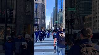 Walking in downtown Chicago, Illinois, USA , City of Chicago #usashorts #usatravel #windycity