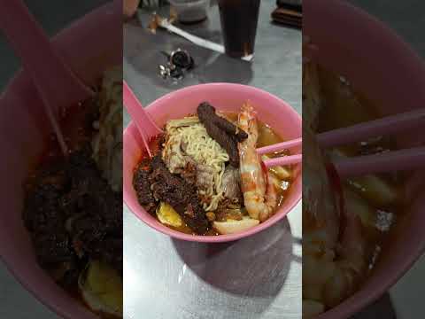 北海吃的虾面，老板说这碗是All-in，乜料都有！😎