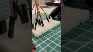No switch needed! Just bend the sensor & watch the magic 💡🔥 #FlexSensor #roboarmy