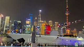 Type 052D destroyer  docks in Shanghai