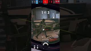 Chad clutch in ranked #gaming #gamermoment #quickvideo #gamer #games #rainbowsixsiege