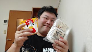 本日はジャッキーホット推薦のつまみ😋LAWSON冷奴で朝酌🍻