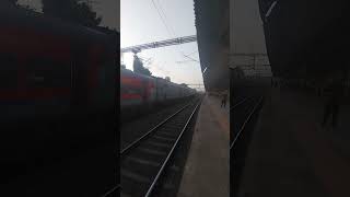 12933 MMCT-ADI Karnavati Express arriving at Bharuch Junction