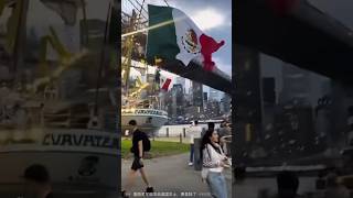 一艘载有200人的墨西哥大帆船撞上了纽约布鲁克林大桥