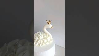 How to make a fondant swan🦢 #fondantart #fondanttutorial #sugarart