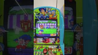 的に手裏剣を当ててメダルゲット!?  #メダルゲーム #shorts