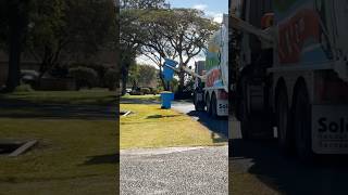 LOUD recycling bins!! 🥂🍸🍷🥃🍹🍾🍺#sideloader #garbagetruck #recycling