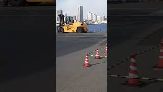 #横浜#山下ふ頭#荷物待ち#