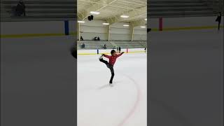 She started a new spin! #short #figureskating #skating #spin #newskills #iceskating #kids