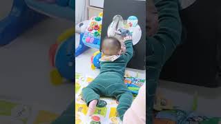 자아도취 아기예요! #왓수박 #생후7개월 #아기거울 #baby #babysmile #아기미소