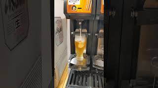 北海道溫泉飯店 湯の川観光ホテル祥苑 餐廳裡的自動啤酒機