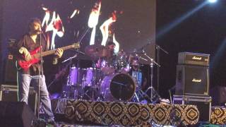 Ye Jism Hai to Kiya / Ali Azmat / Live