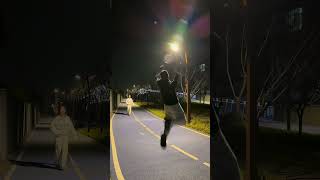 春天花会开 鸟儿自由自在.羽毛球 把生活调回春天频道 生命力 情侣日常