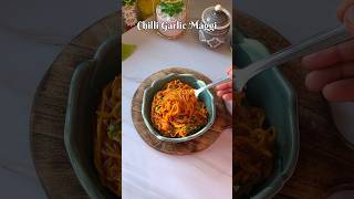 Chilli garlic maggi #foodshorts #food #Maggi#magirecipe #spicyfoods #maggieggrecipe @Zaika_junoon