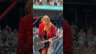 Taylor Swift swallows a bug during All Too Well in London #theerastour #taylorsversion #erastour