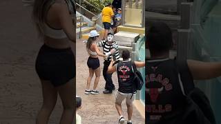 Mime stole the show… and her? 👀 Tom mime Seaworld funny videos #seaworldmime #tomthemime #shorts