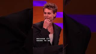 Olivia Colman does not have time for Austin Butler's bald cap 🙅‍♀️