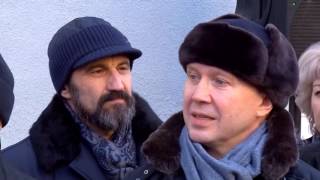 Ученики В. Ермаковой и А. Галко открыли памятные доски своим педагогам