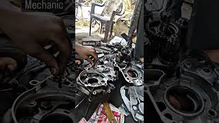 Mechanic 🛠#honda #instagram #viral #youtube #youtubeshorts #garage #motorbike #motormechanic #hero