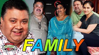 Manoj Pahwa Family With Parents, Wife, Son and Daughter