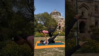“Flexibility bends; strength holds. Find your balance.”#yogbynancy#yogalife#yogae#strength#acroyoga