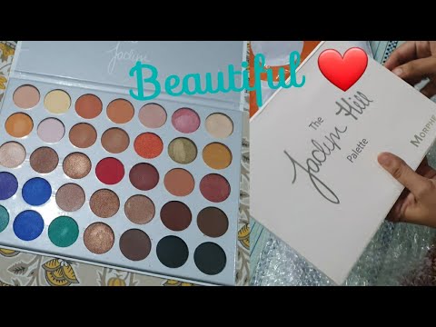 Unboxing my eyeshadow palette