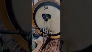 Evans EMAD Calftone Bass Drum Head 20 in.