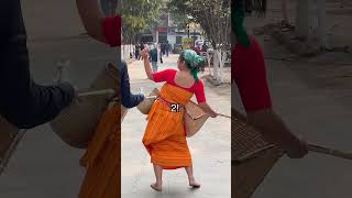 Learning dances in Assam, India 🇮🇳