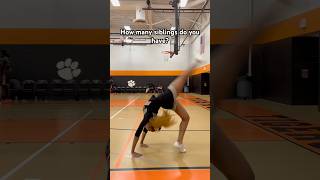 🤸‍♀️ #cheerleader #cheerleading  #basketball #highschoolbasketball #highschoolsports #trending