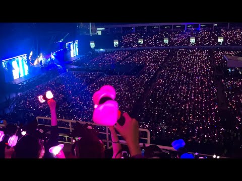 Flower - Jisoo / Lửa hận thù Concert in Hà Nội Day 2