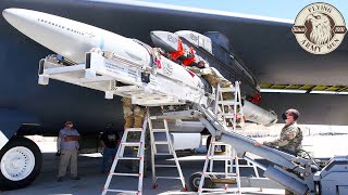 The US Successfully Launched The AGM-183A Hypersonic Missile For The First Time From The B-52