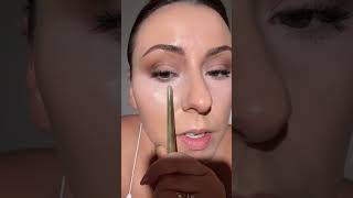 ✅‼️ SAVE THIS if you like a 💡BRIGHT UNDER EYE 💡#viralmakeup #makeuphacks #makeuptips