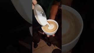 coffee art#latteart #coffeeart #lifeisbutadream #famous #barista #virelshorts