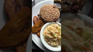 Jamaican food yyc 😋😋#yyc #caribbean #oxtails #yyc #chicken