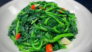 Stir-fried chrysanthemum chrysanthemums add this step, the emerald green does not turn yellow