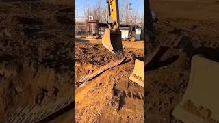 When a JCBs jack fails ,she steps in to fiX iT 😱 #shorts #shorts feed #youtubeshorts