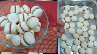 Well-baked cornstarch biscuit with guava paste
