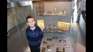 Teddy at Lindt Chocolate Museum in Cologne, Germany  | Travel