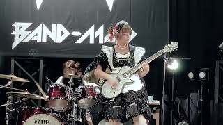 [NEW!] BAND-MAID (ALL MAIDS!) PLAYS "YOUTH" BY MUDY ON THE SAKUBAN